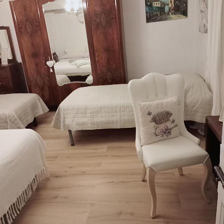 Bed and Breakfast Il giardino dei sogni Montefortino Esterno foto