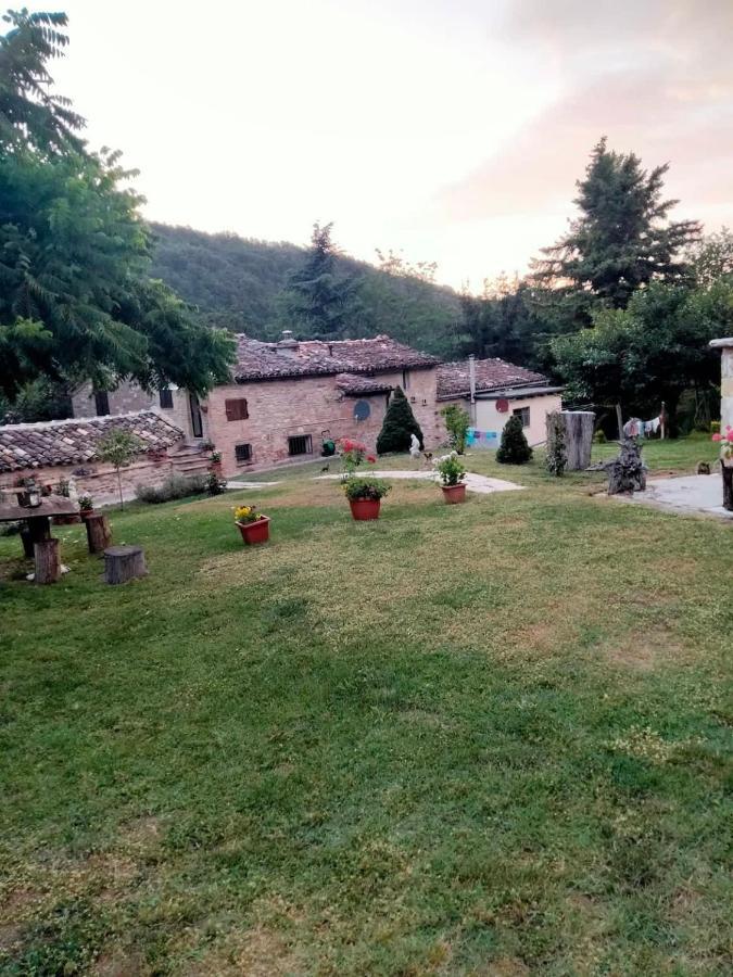 Bed and Breakfast Il giardino dei sogni Montefortino Esterno foto