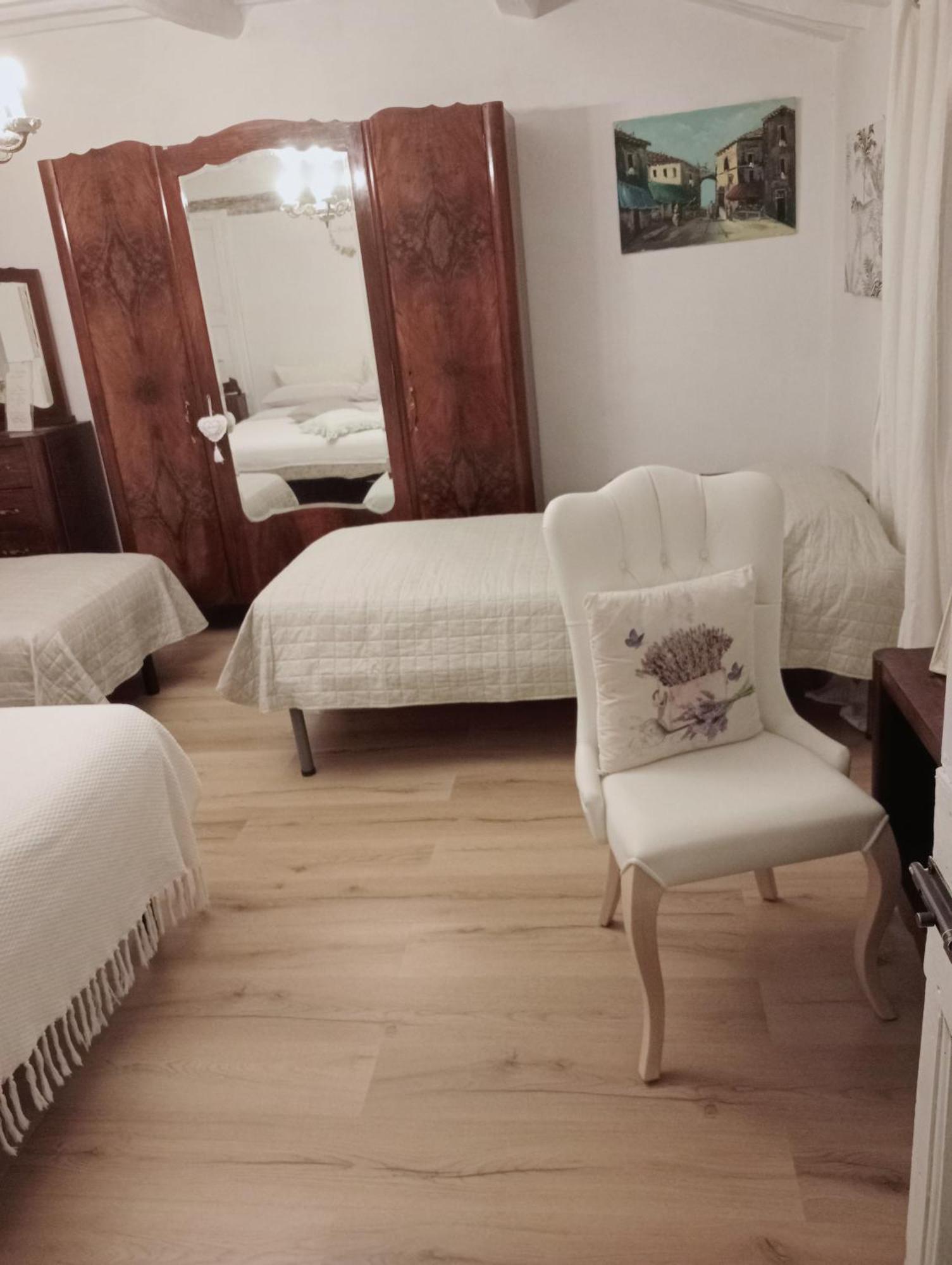 Bed and Breakfast Il giardino dei sogni Montefortino Esterno foto